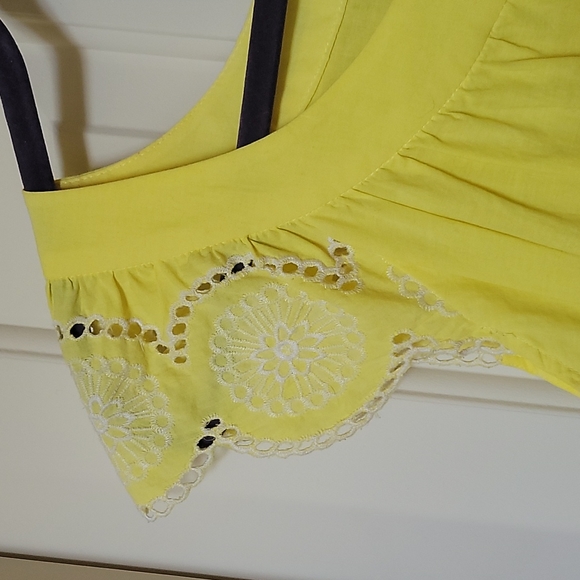 Yellow Eyelet Trim Top - S - Picture 2 of 9